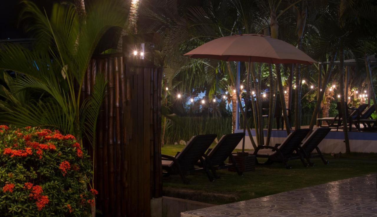Hotel Ibiza Beach Boutique Jaco Bagian luar foto